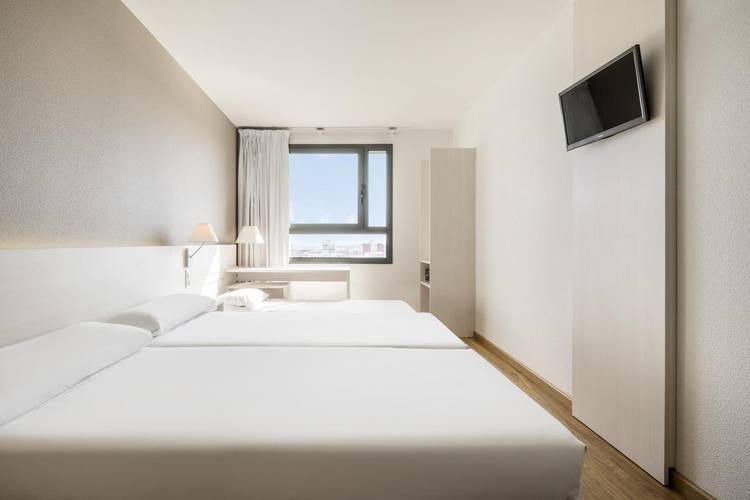  Hotel ILUNION Valencia 3