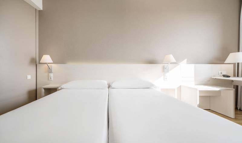  Hotel ILUNION Valencia 3